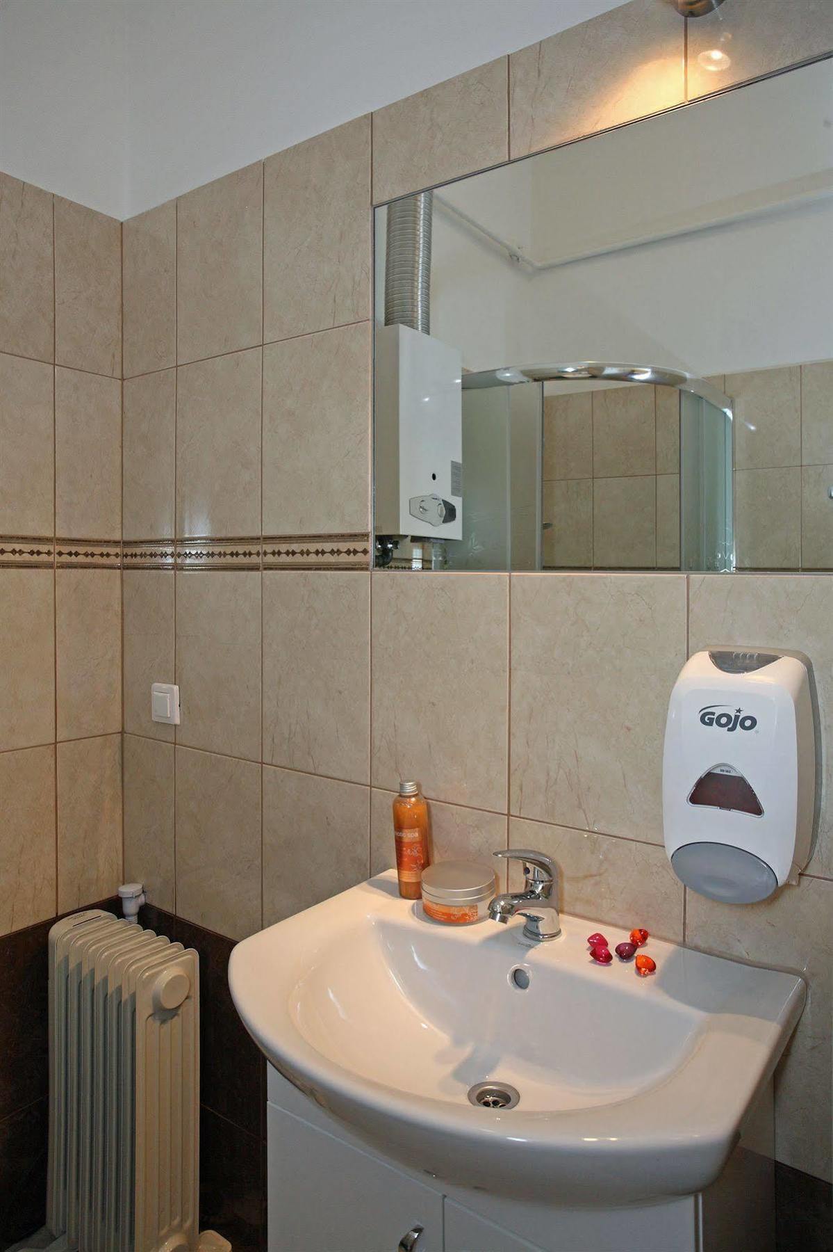Enigma Hostel Красков Екстериор снимка