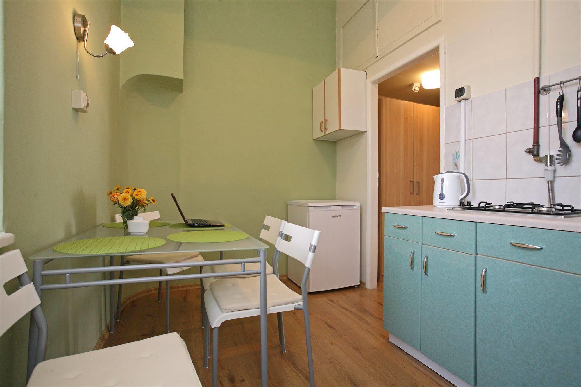 Enigma Hostel Красков Екстериор снимка